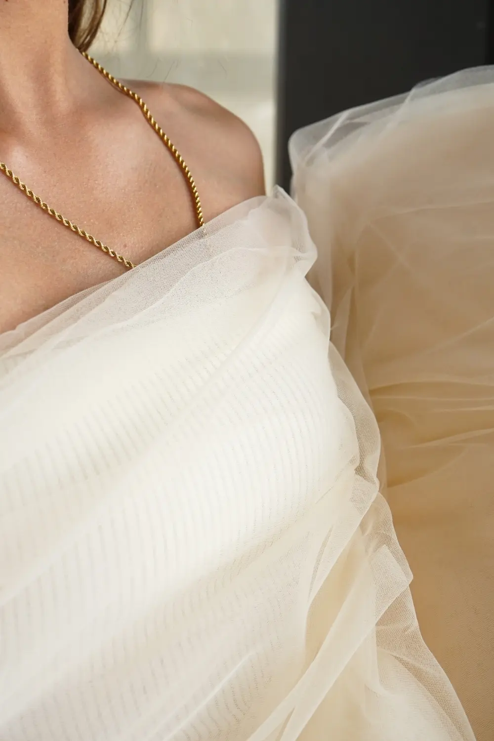 Tela Tul Marfil Quemado